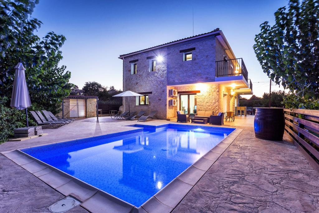 Dhrousha Villa Nikolina מראה חיצוני תמונה