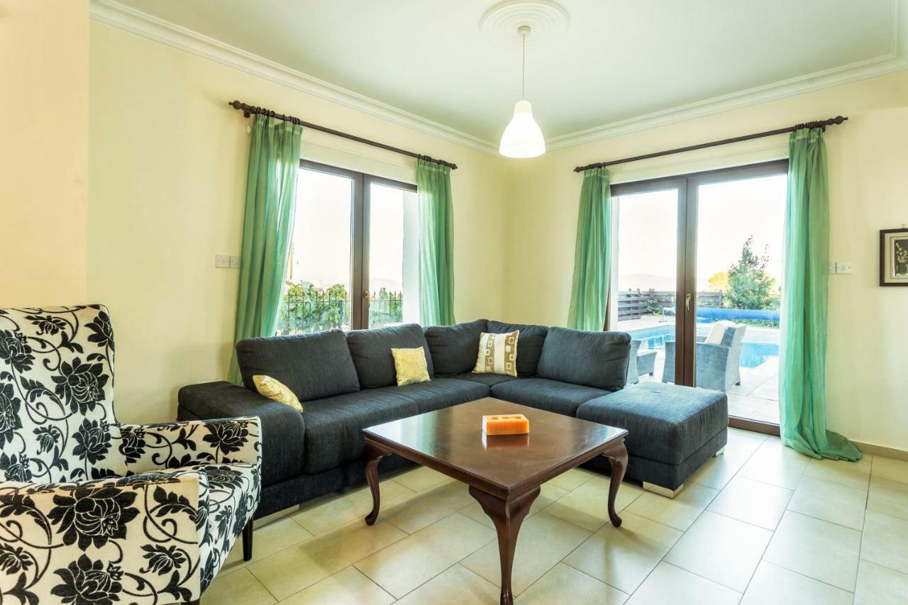 Dhrousha Villa Nikolina מראה חיצוני תמונה