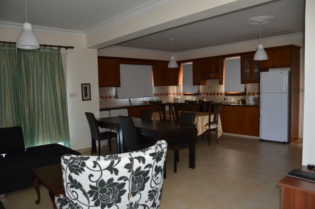 Dhrousha Villa Nikolina מראה חיצוני תמונה